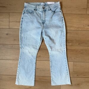 NWT Women’s Loft High Waist Kick Crop Denim, Light Blue, 29/8 Frayed Hem